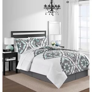 Fairfield Square 8-Pc. Gray Queen Comforter Set